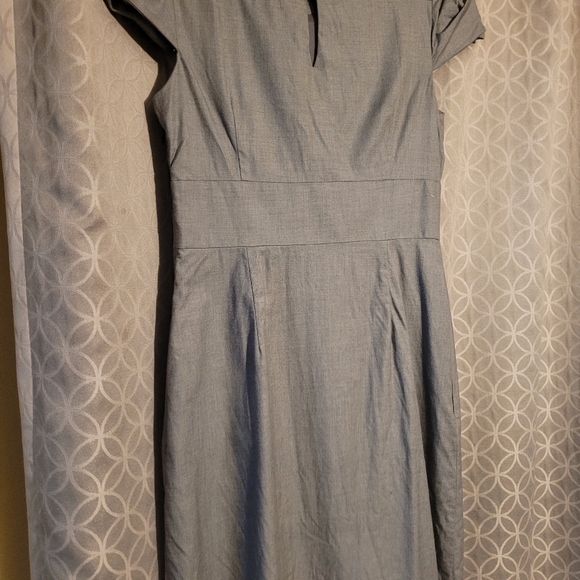 Banana Republic DRESS...Size 8 - Picture 2 of 4